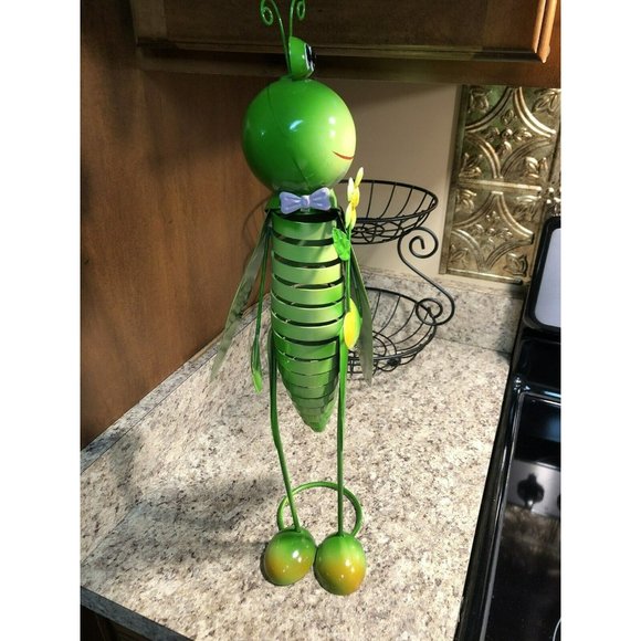 Yard Metal Sculpture Tall Green Grasshopper WHIMSICAL Garden Statue Outdoor - Picture 8 of 8